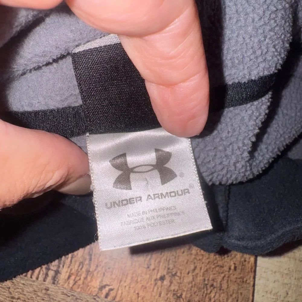 Under armour fleece pullover - Picture 7 of 9